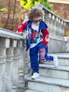 erkek Çocuk 3lü kapşonlu tişört takım